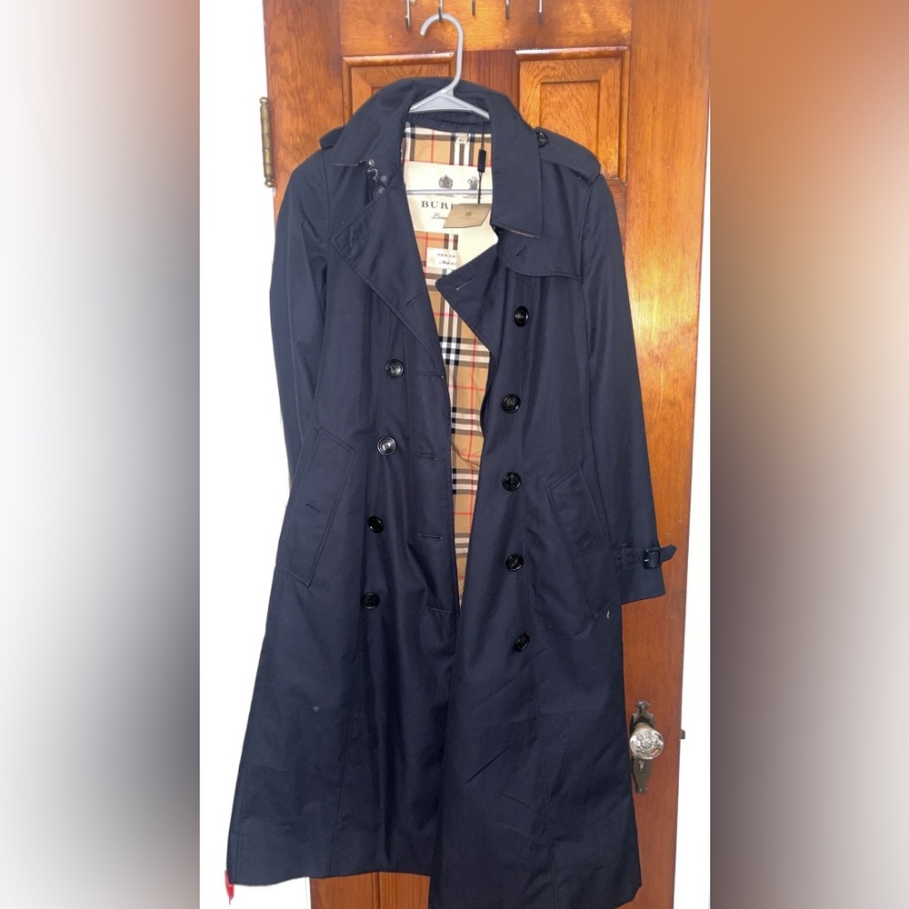 BURBERRY - The Long Chelsea Heritage Trench Coat Brand new size 6